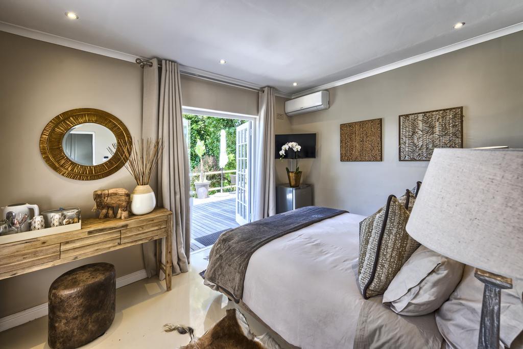 Ikhaya Safari Lodge Cape Town Bagian luar foto